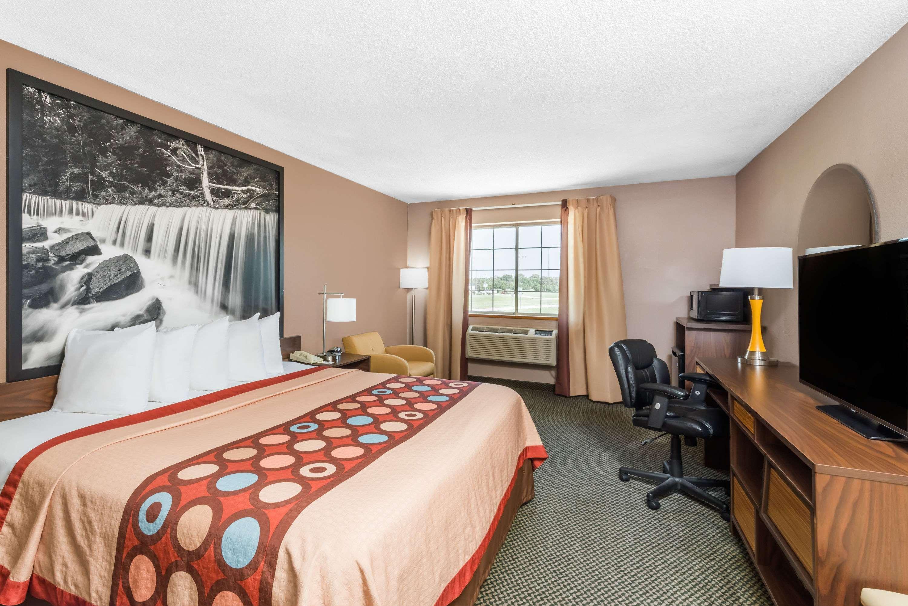 Super 8 By Wyndham Winfield-Quail Ridge Area Hotel Eksteriør billede