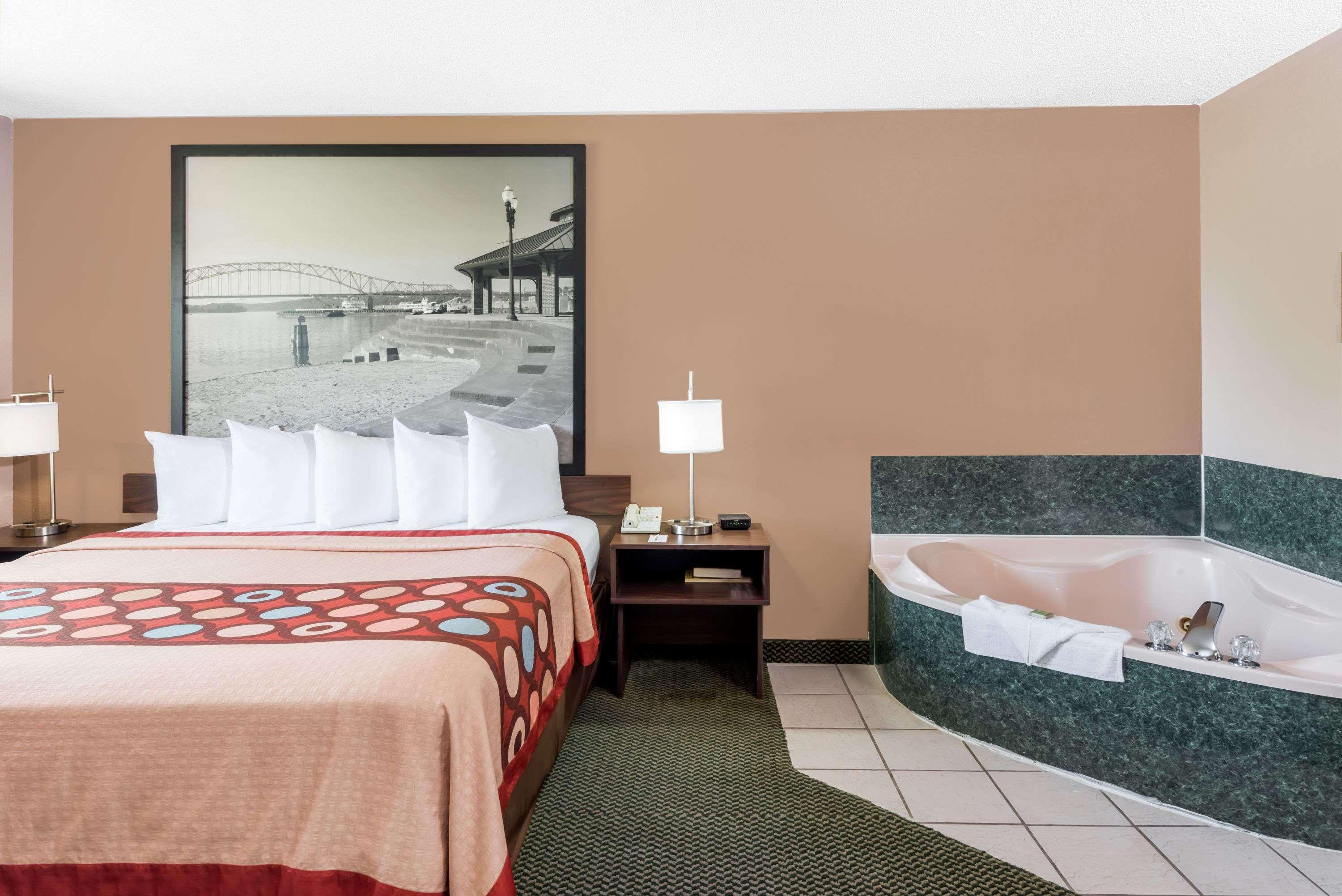 Super 8 By Wyndham Winfield-Quail Ridge Area Hotel Eksteriør billede