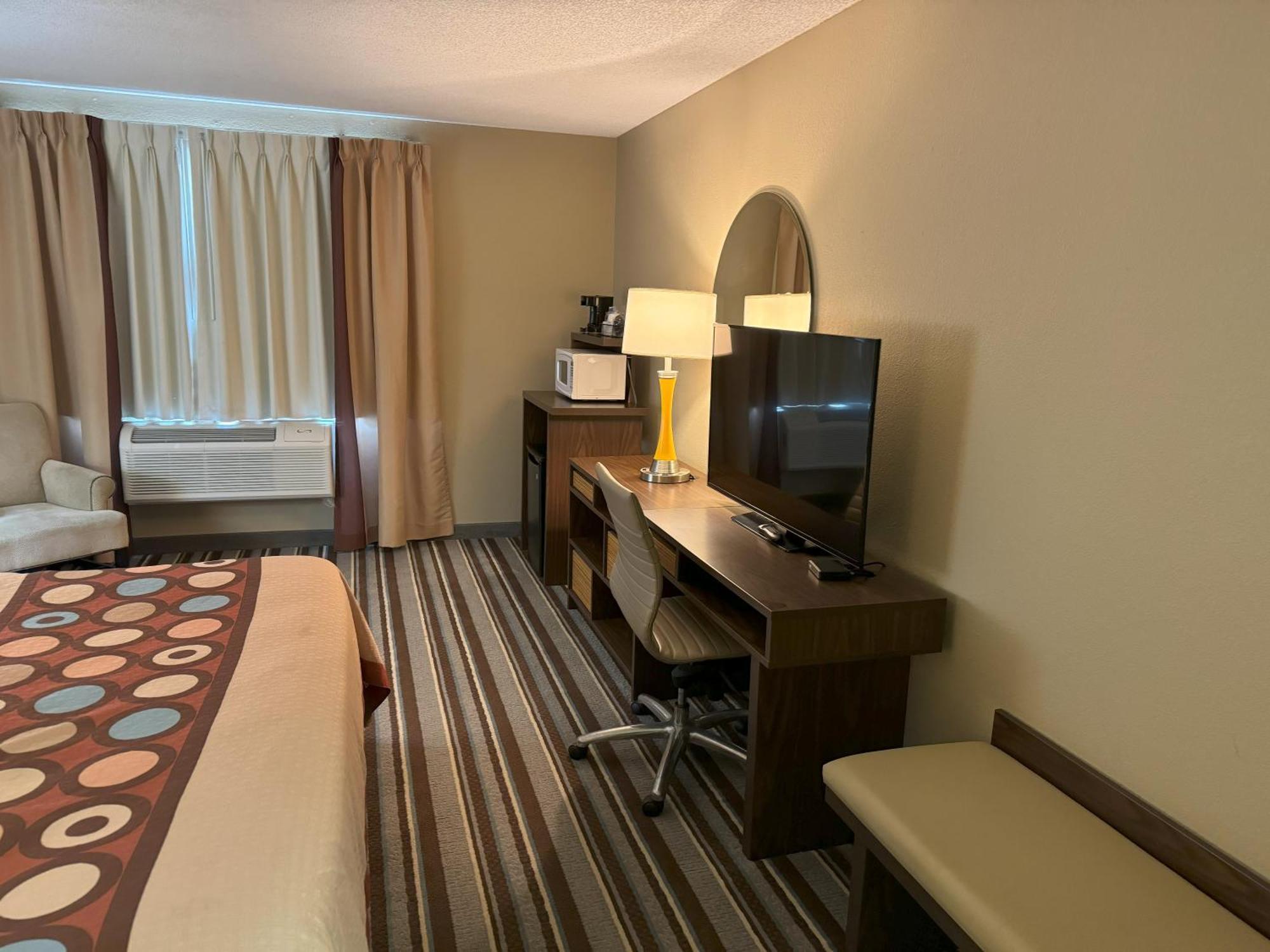 Super 8 By Wyndham Winfield-Quail Ridge Area Hotel Eksteriør billede